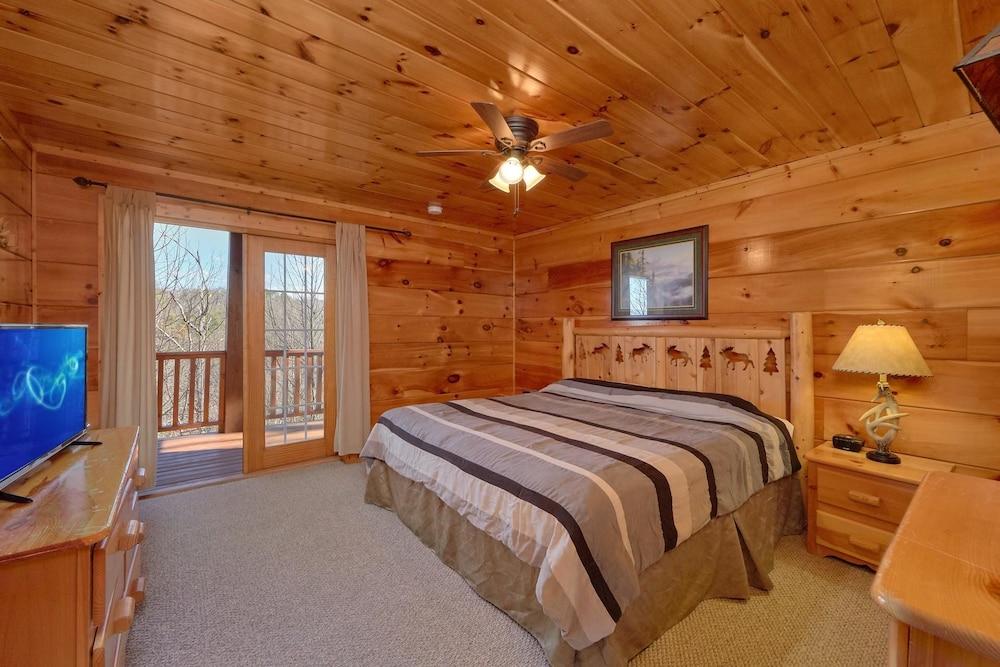 Smoky Mountain Serenity Apartment 3