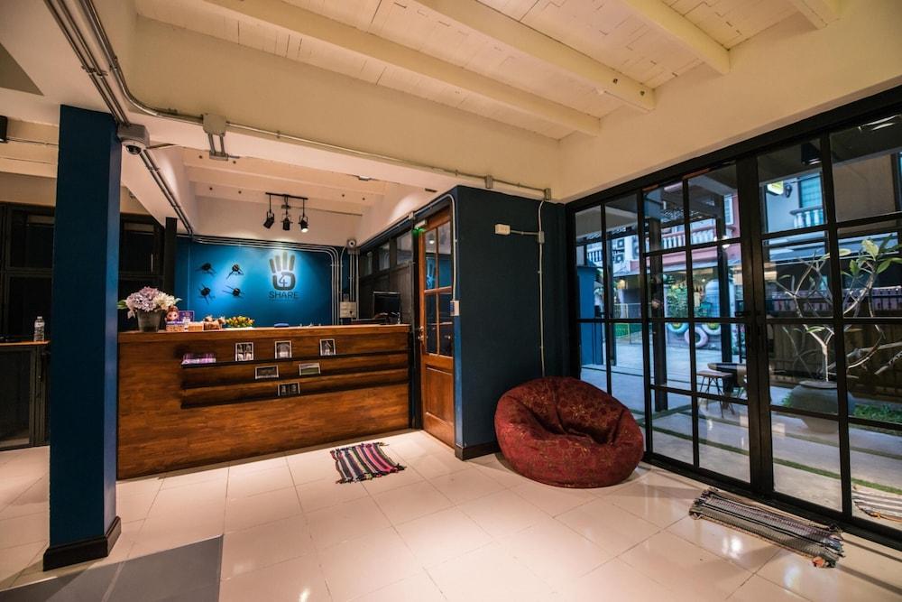 4Share Hostel - Adults Only