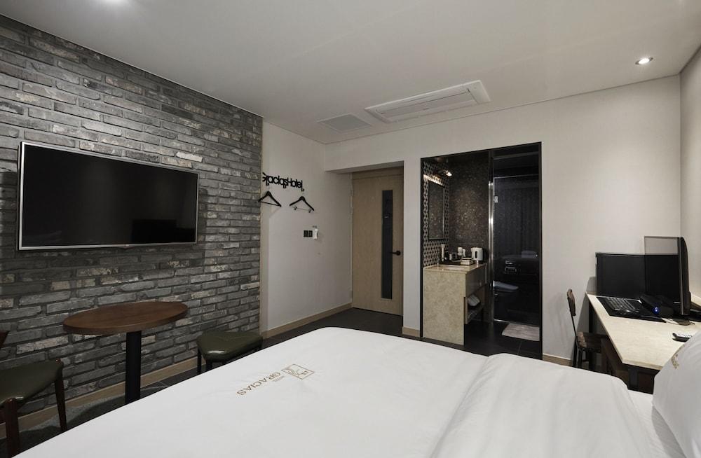 Gracias Hotel Gimhae