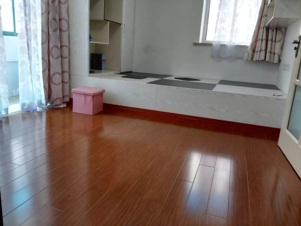 Pujiang Home Lodging Beijing East Rd
