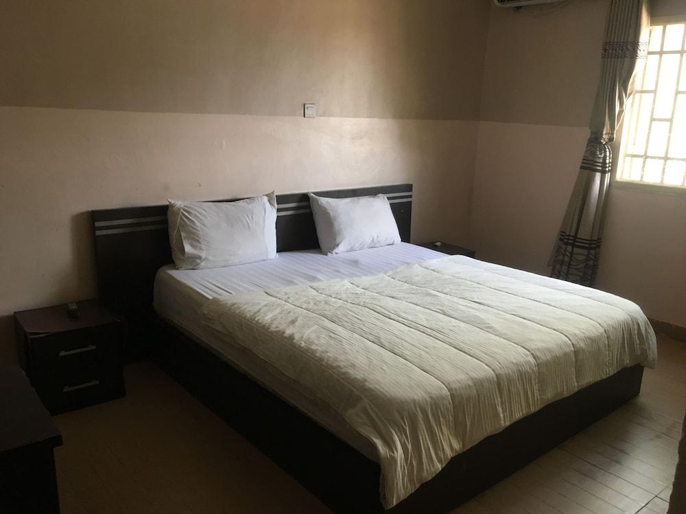 Ocean Pavillion Hotel & Suites