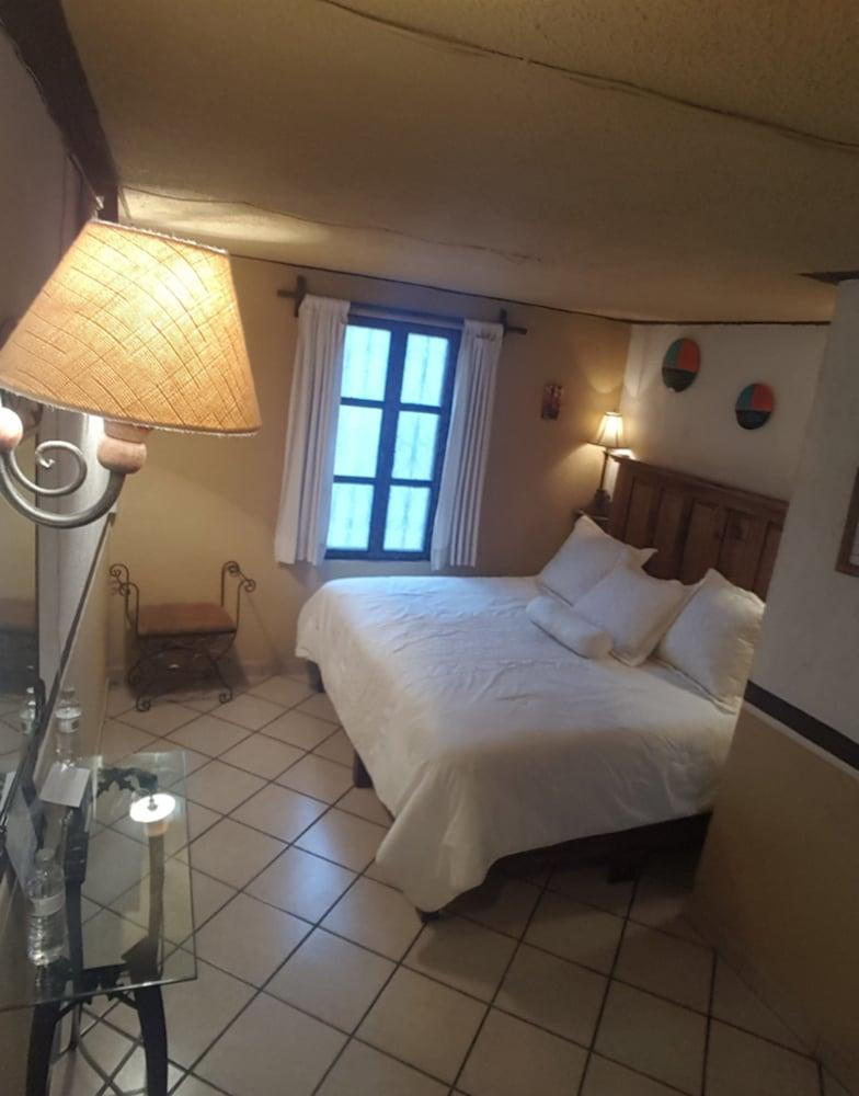 Hotel Mesón Pocitos