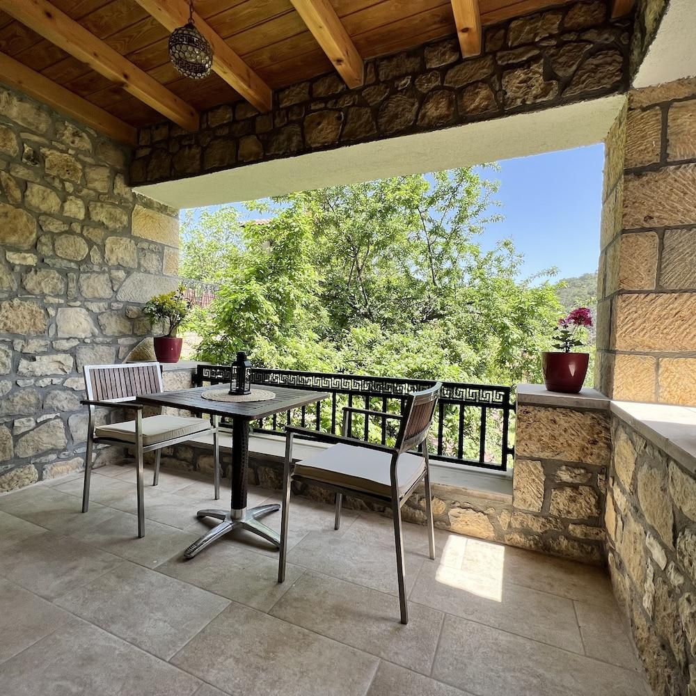 PluVia Boutique Hotel