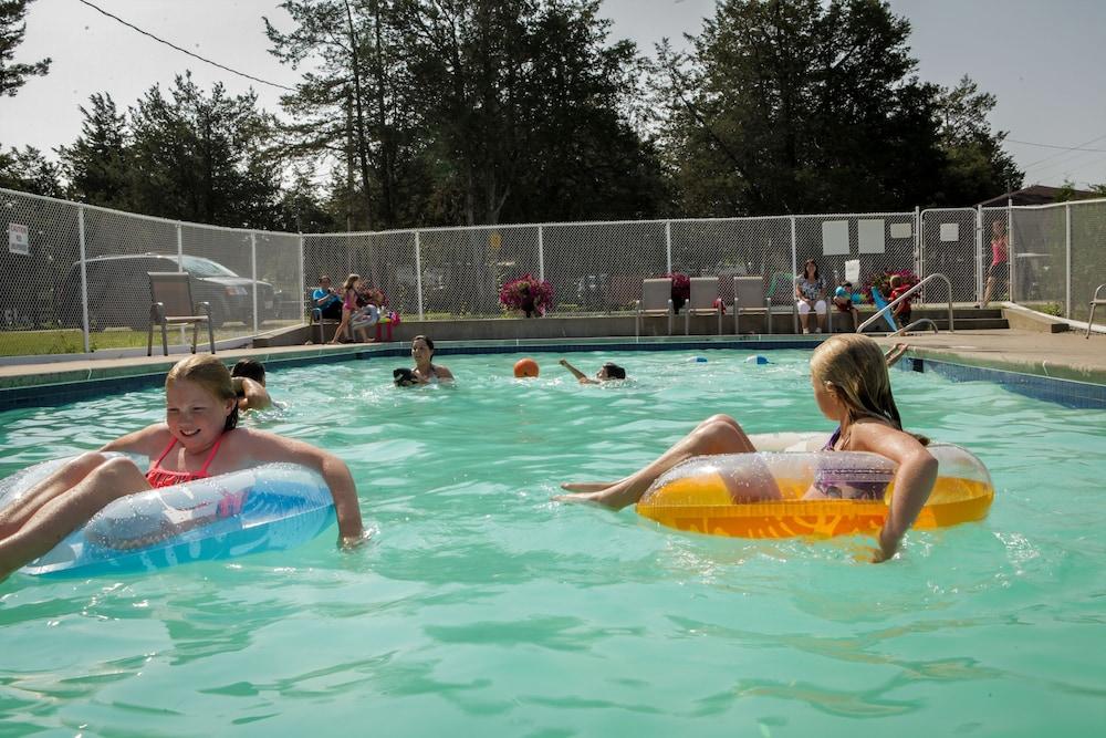 Pickerel Park RV Resort