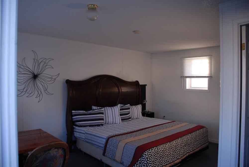 Harbourview Motel & Accommodations