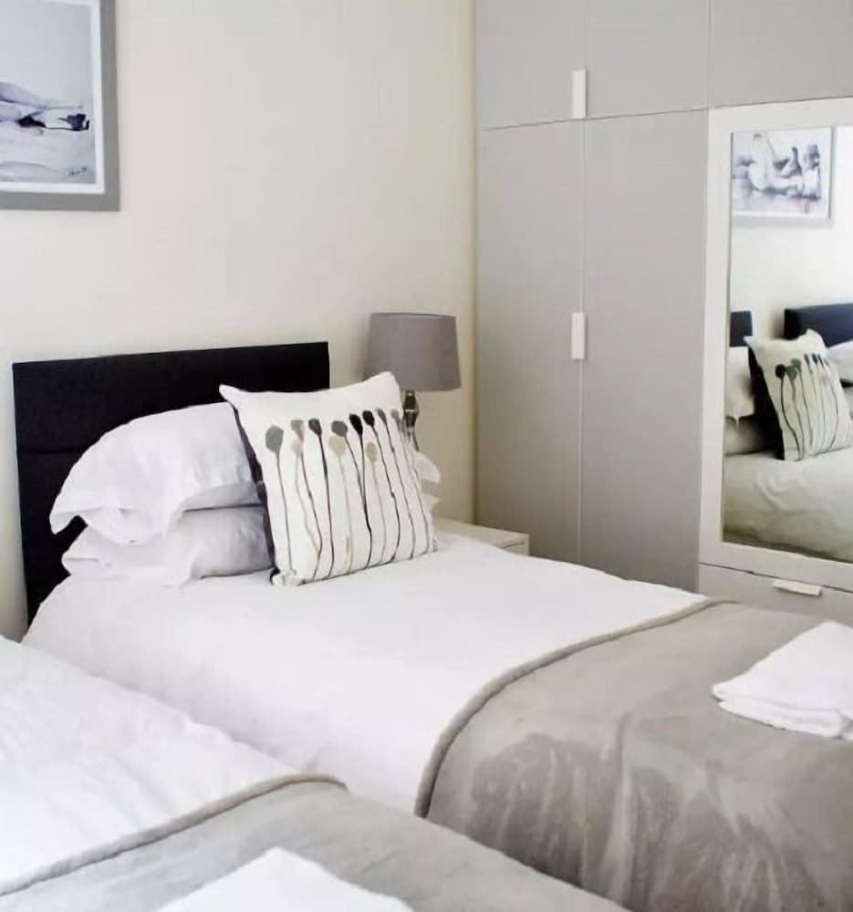 The Clarence - Yourapartment