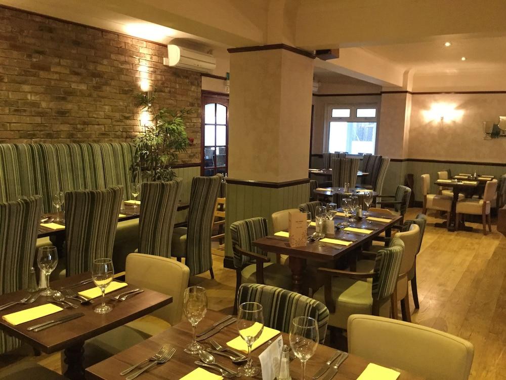 Rettendon lodge events