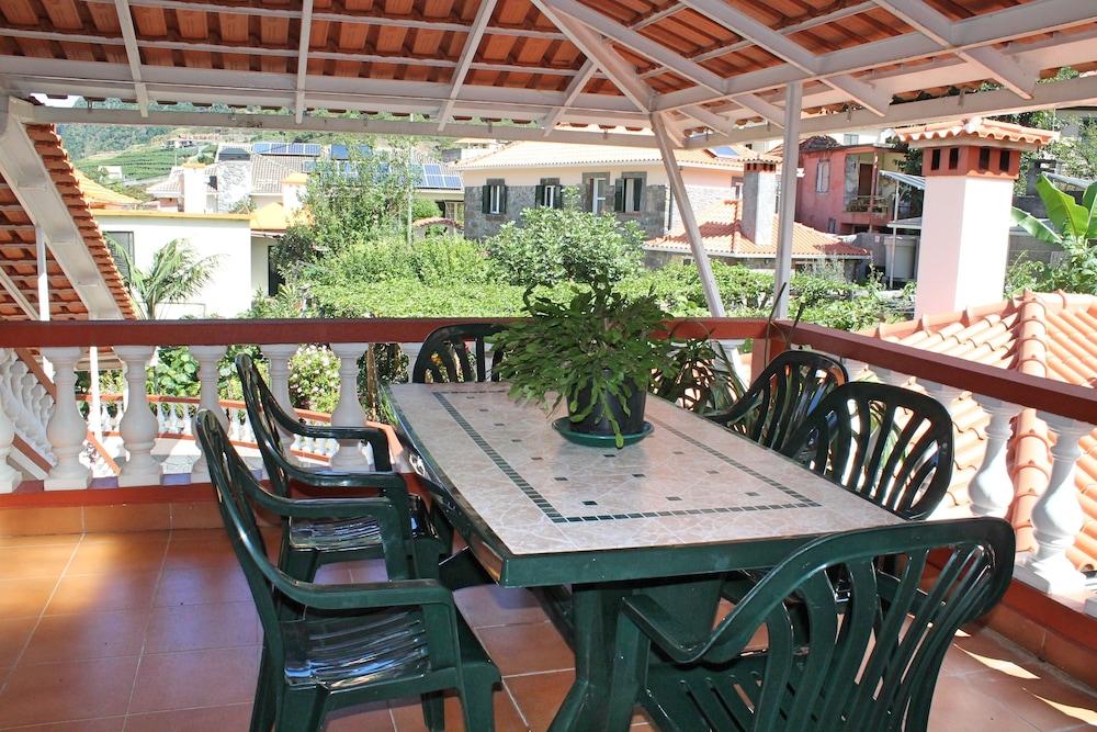 Dinis Country Apartment by Our Madeira