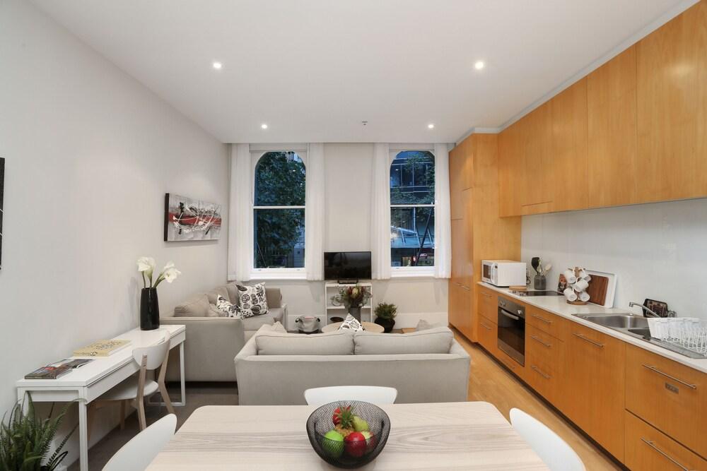 StayCentral - Merigold on Collins (CBD)