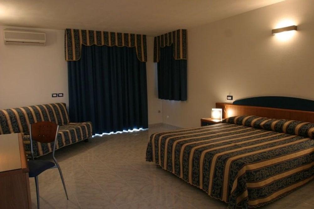 Hotel Centrale Sandron