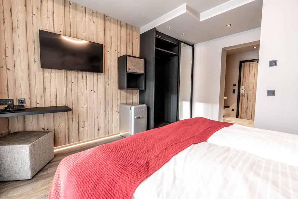 Hotel Astrid - Ski In & Ski Out