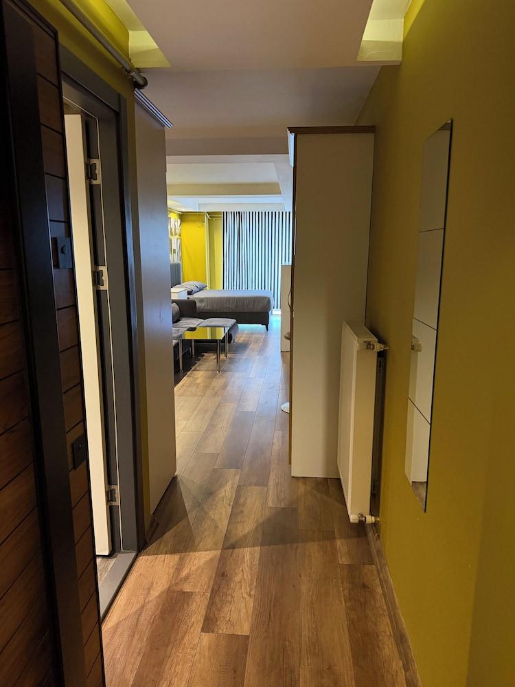 Deluxe Beach Residence