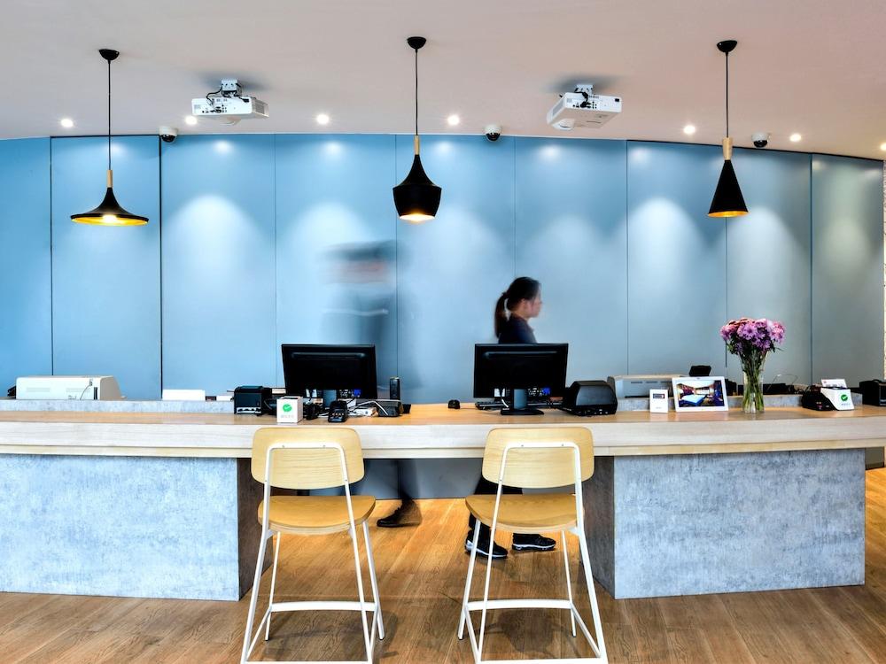 ibis Yichang Bayi Rd