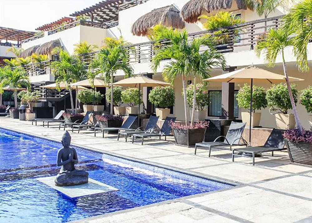 Aldea Thai 01 by Tripintravel