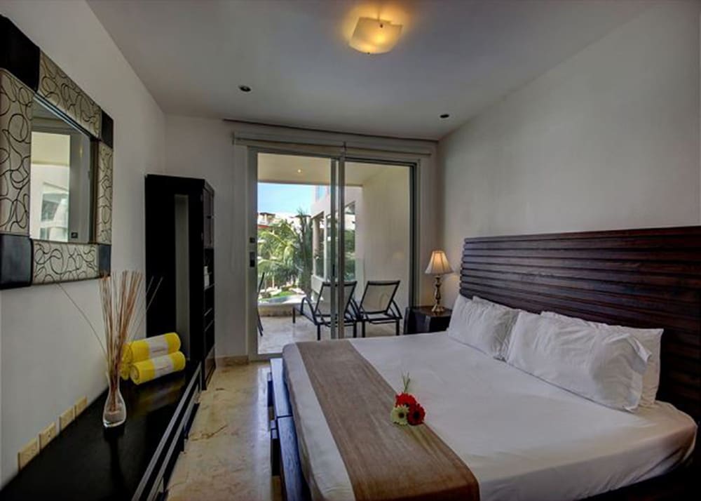 Elements 206 by Tripintravel