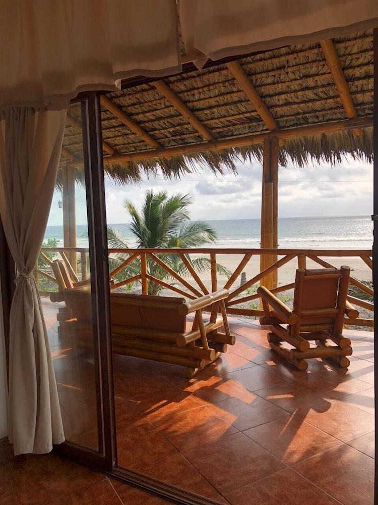 Seaside Garden Lodge Mompiche