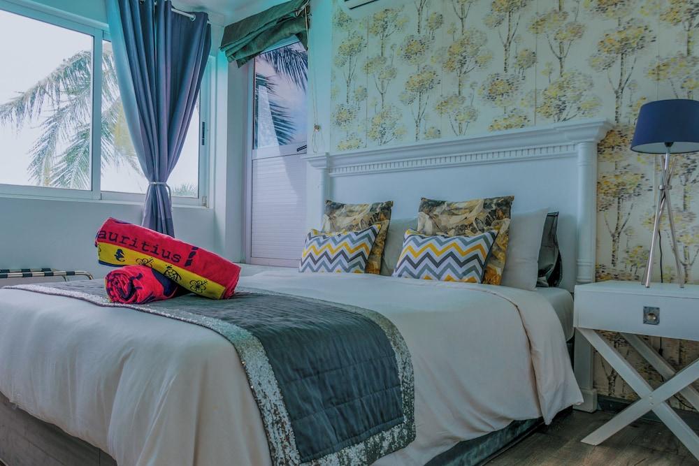 Boutique vllla on the rocks