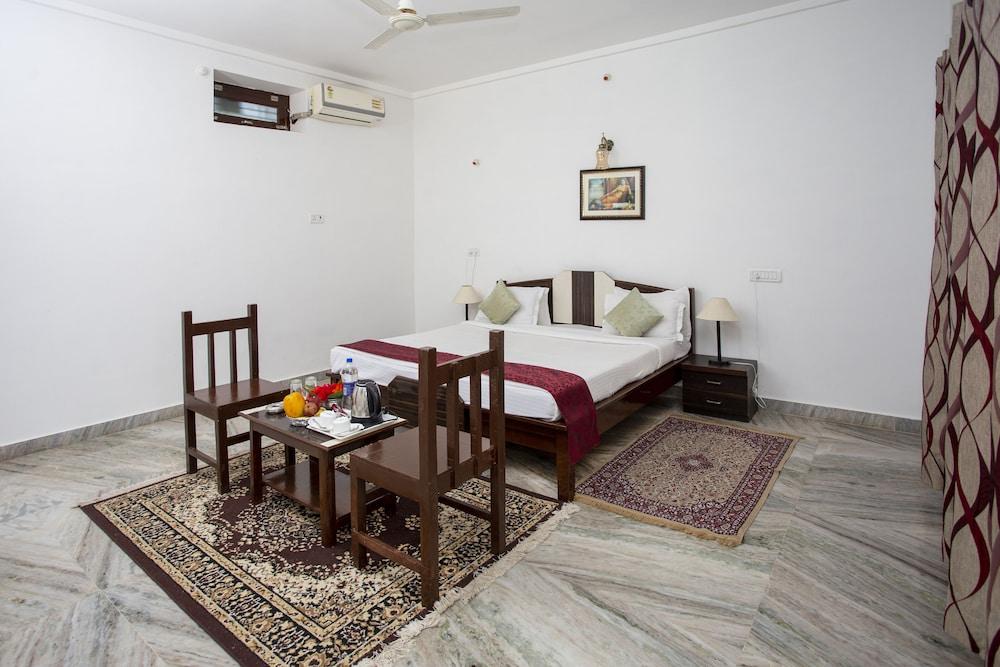 Narayan Niwas Resort