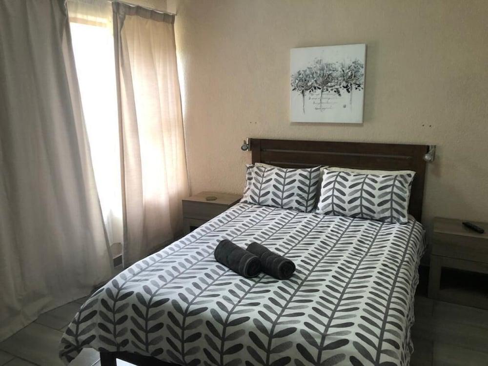 Amies Self-catering Apartments