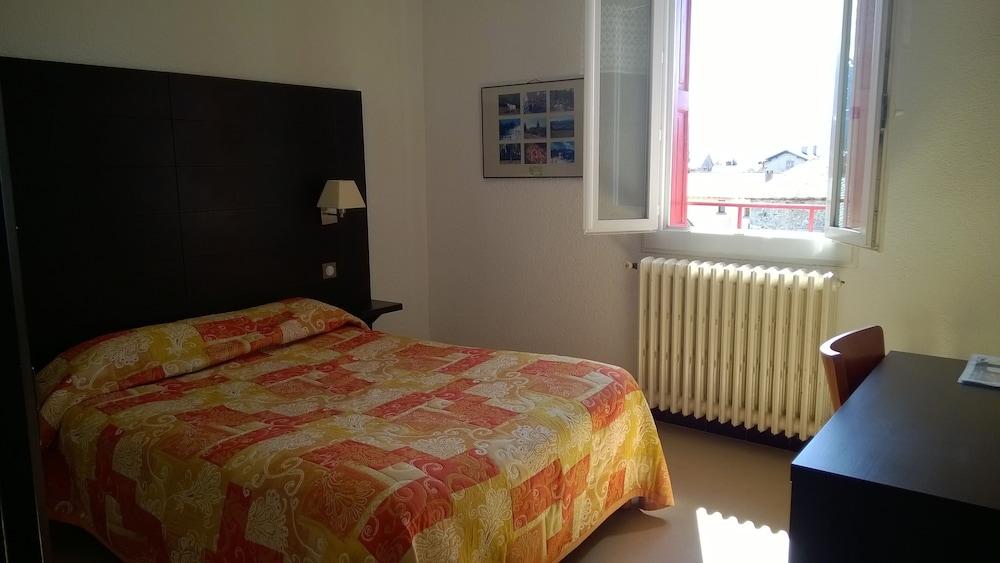 Hôtel Restaurant Le Lassus