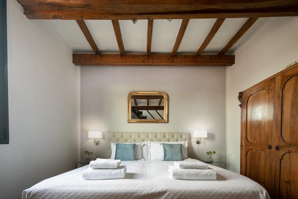 Pitti Luxury Terrace by Mmega