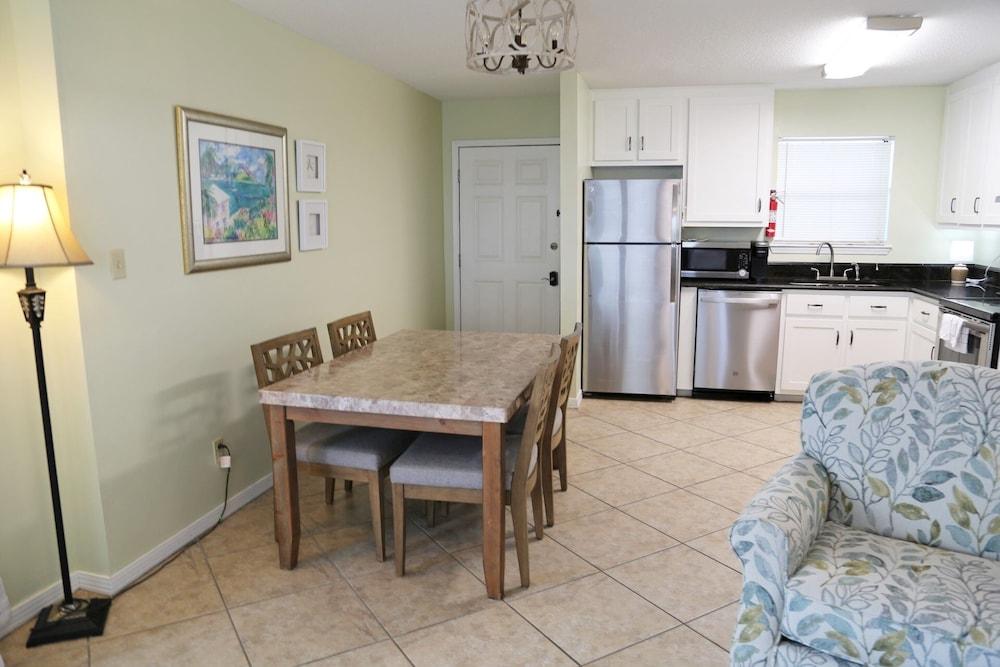 Southern Sands 102 2 Bedroom Condo