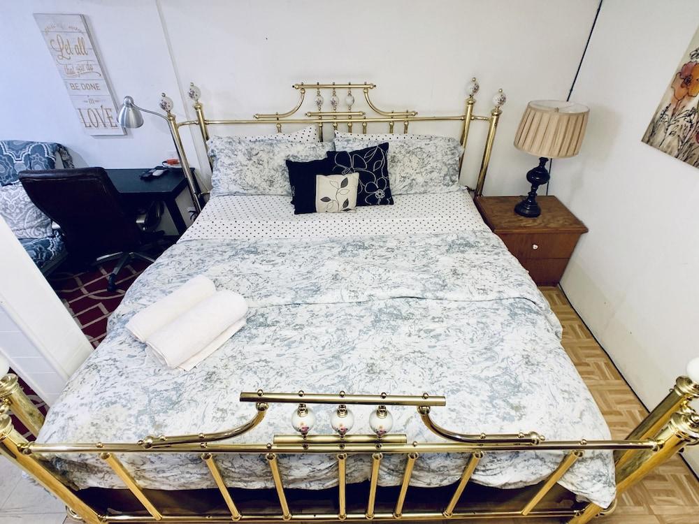 iServices Studio near NYC-EWR