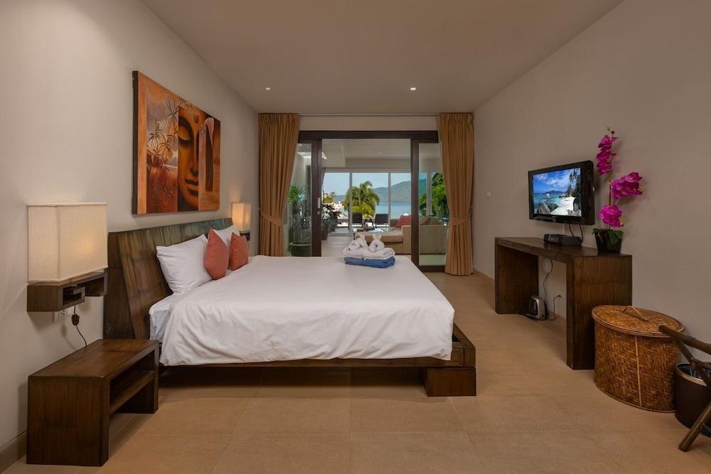 Serenity Grand Seaview Suite