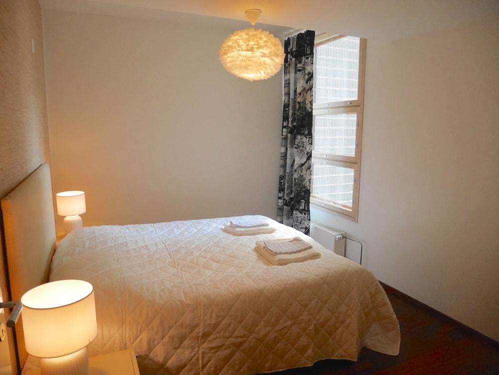 2ndhomes Lux Kamppi Center Apt w Sauna
