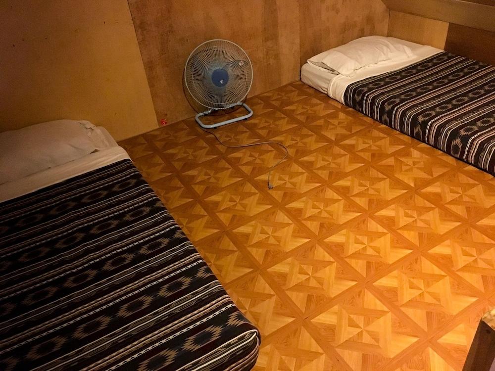 Rusty Nail Inn and Cafe