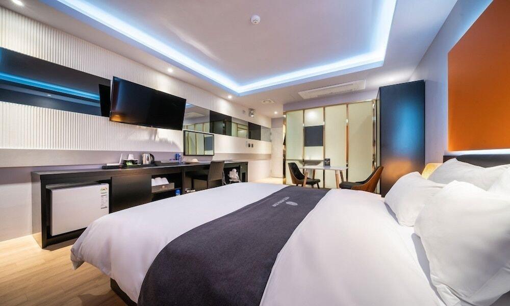 Gimpo Pentastar Hotel