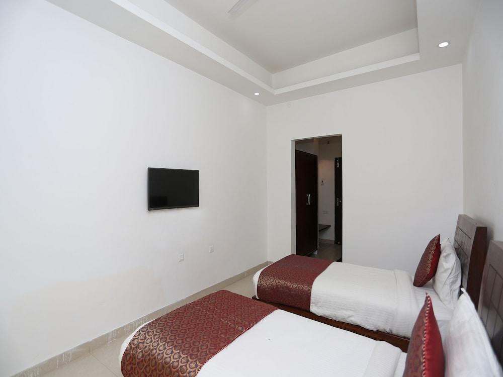 OYO 5474 Hotel Aries