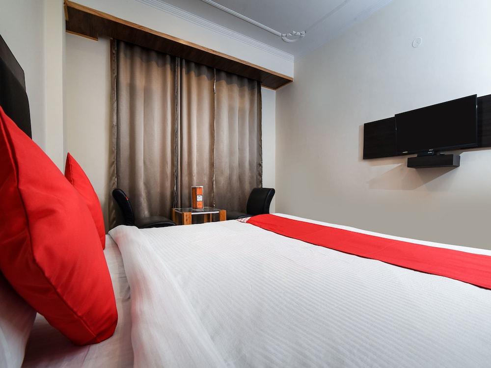 OYO 15699 Hotel Conifer