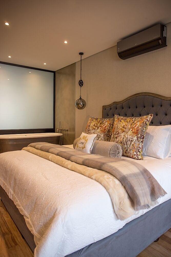 Le Petit Manoir Franschhoek