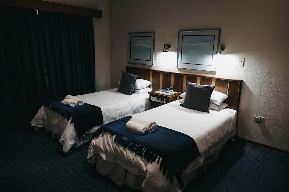 Karoo Country Inn Hotel