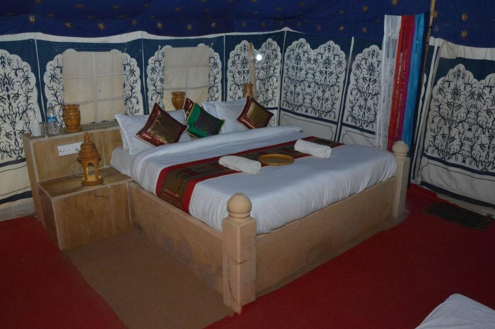 Dunes Desert Safari And Camp