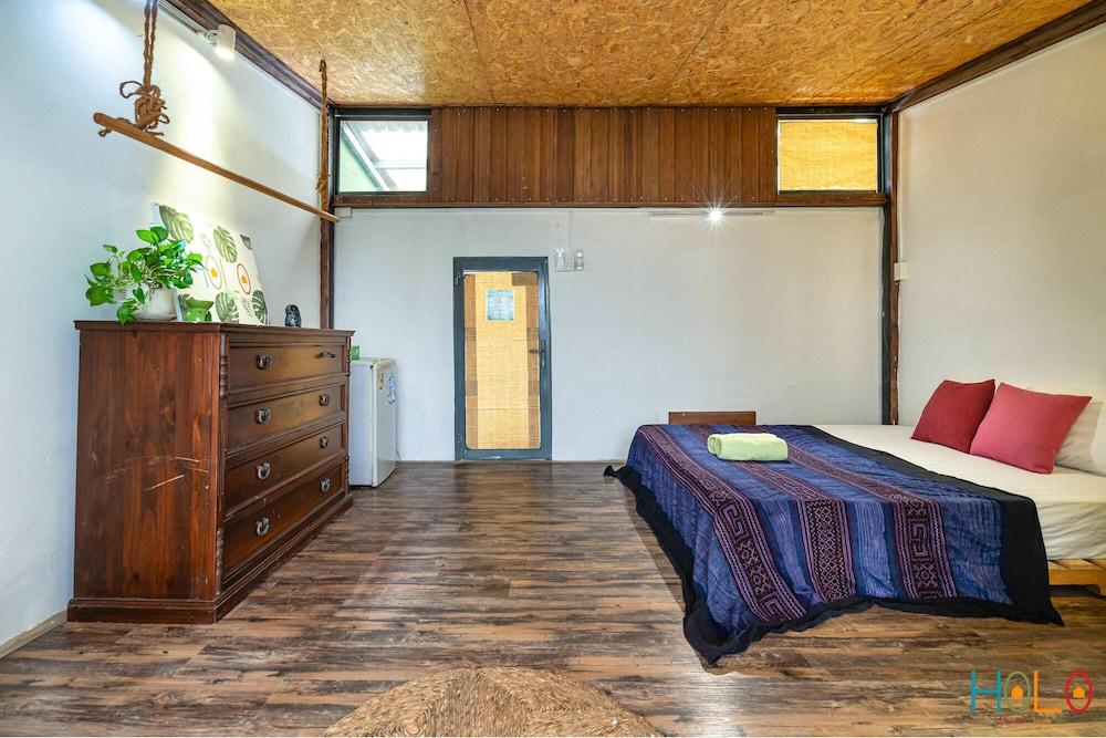 HoLo Opera Saigon Serviced HomeStay