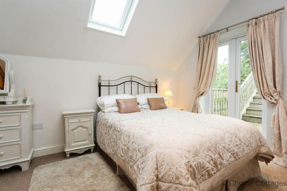 Braunton April Cottage 3 Bedrooms