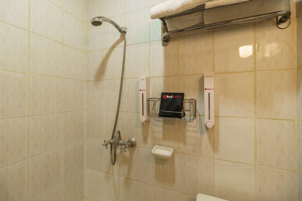 RedDoorz @ Jalan Jaksa