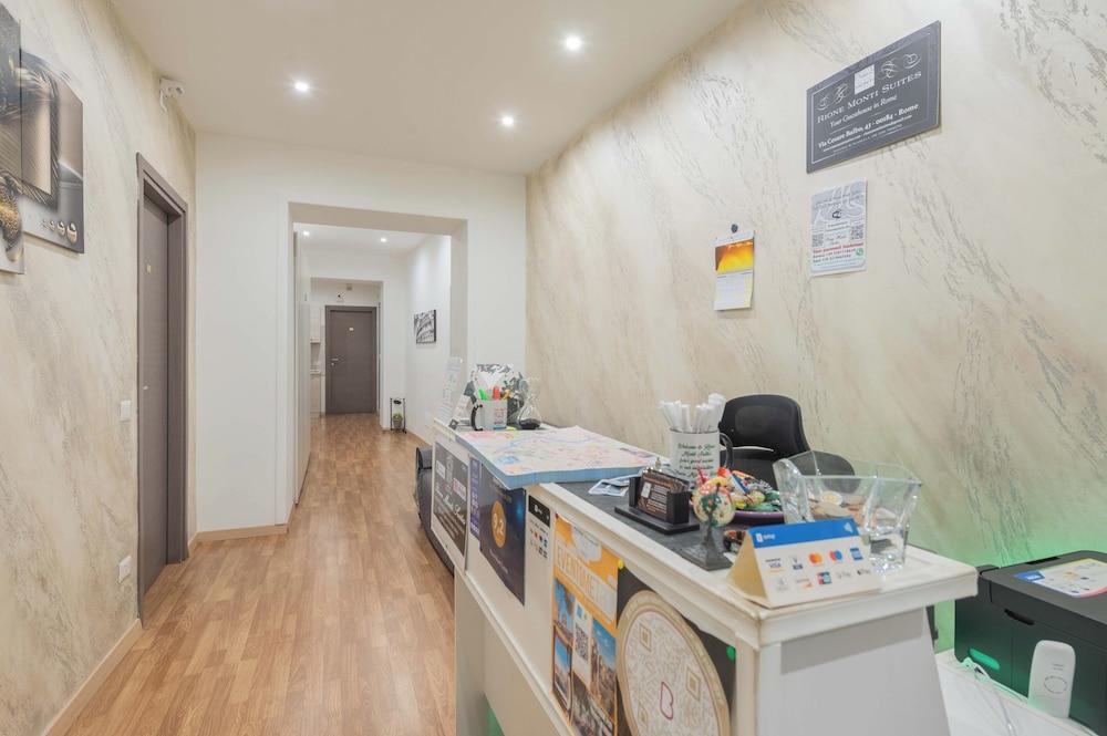 Rione Monti Suites