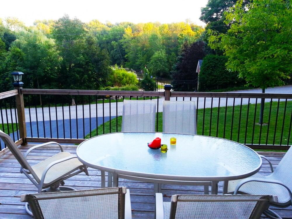 4 Bedroom River-view Cottage