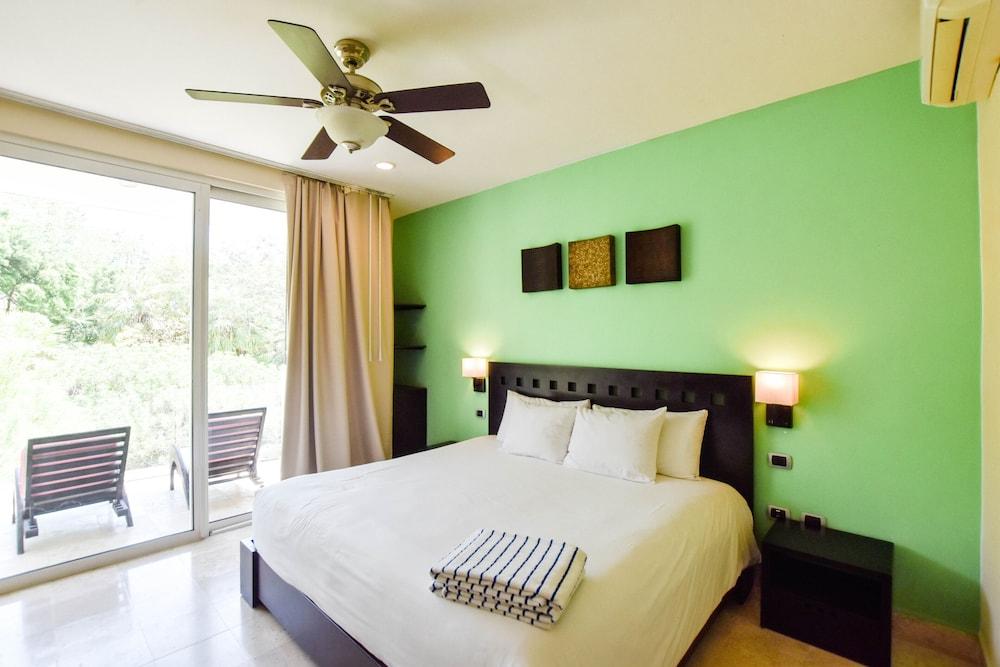 Mamitas Village by Casago