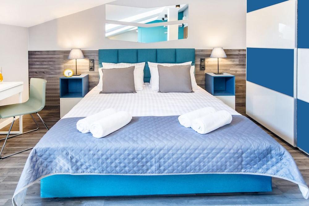 Krakow Central Apartments