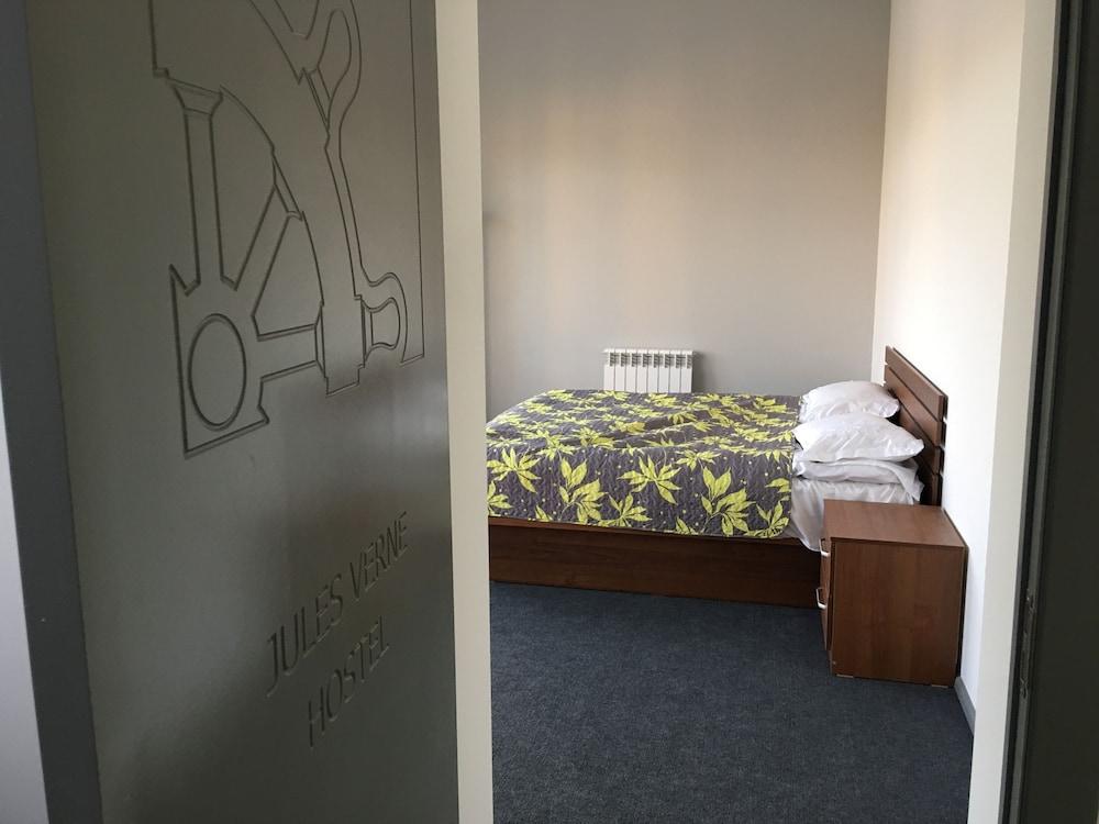 Jules Verne Hostel Tashkent