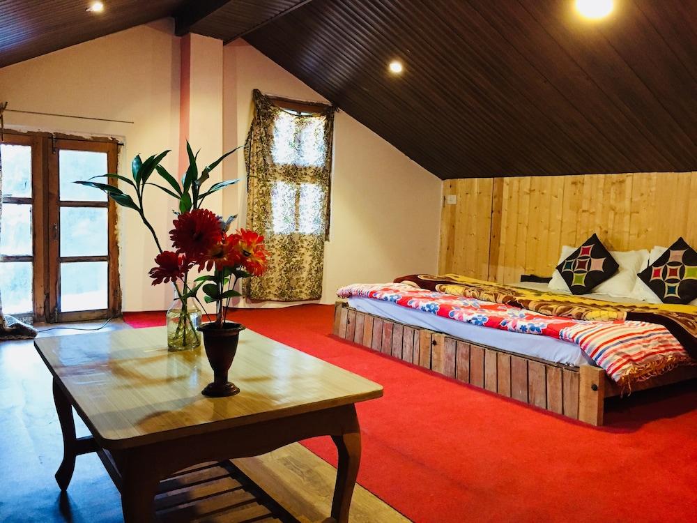 Devdhar Hilltop Cottages