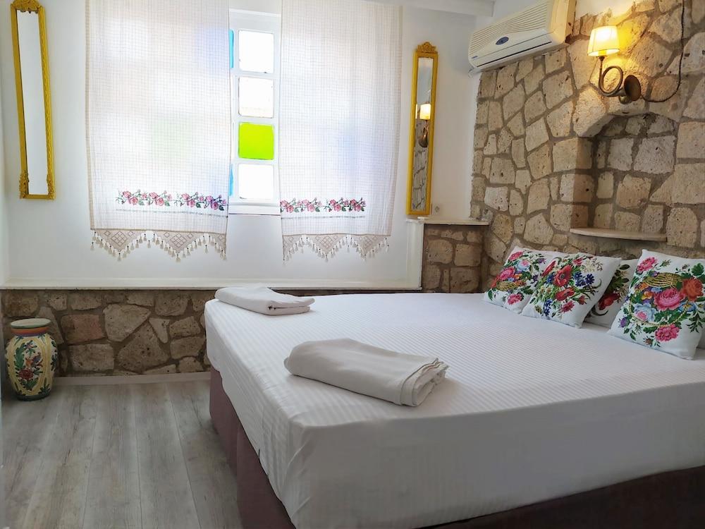 Porto Fenari Butik Otel