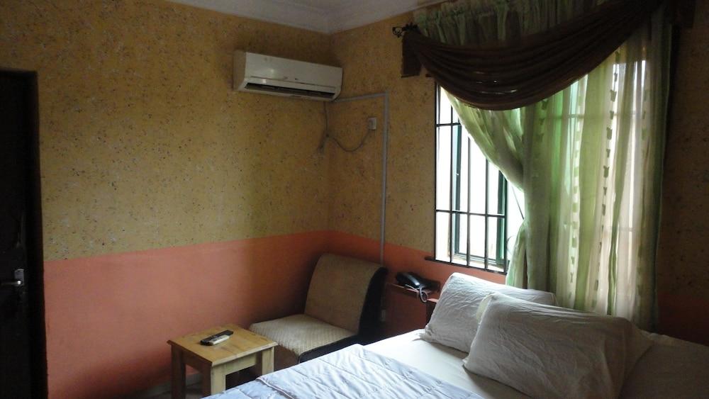 Jimlat International Hotel