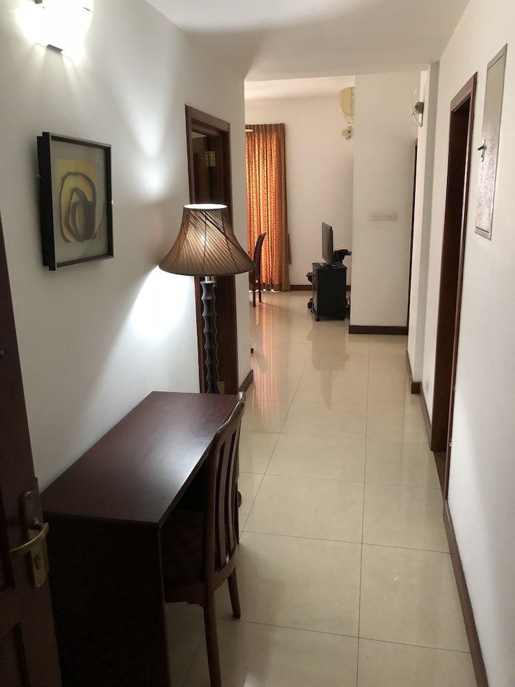 Hedges Court Residencies Town Hall-2 Room 3 Bed Apartment