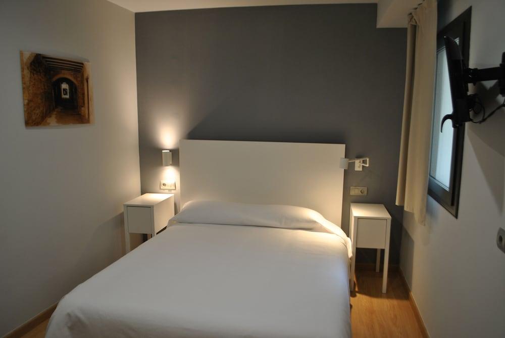 Hostal Universitat Cervera
