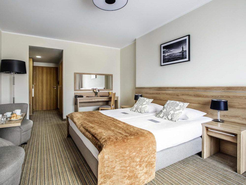 Mercure Wiazowna Brant